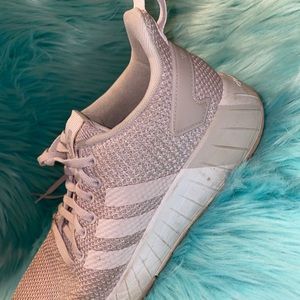 Adidas cloud foam sneaker